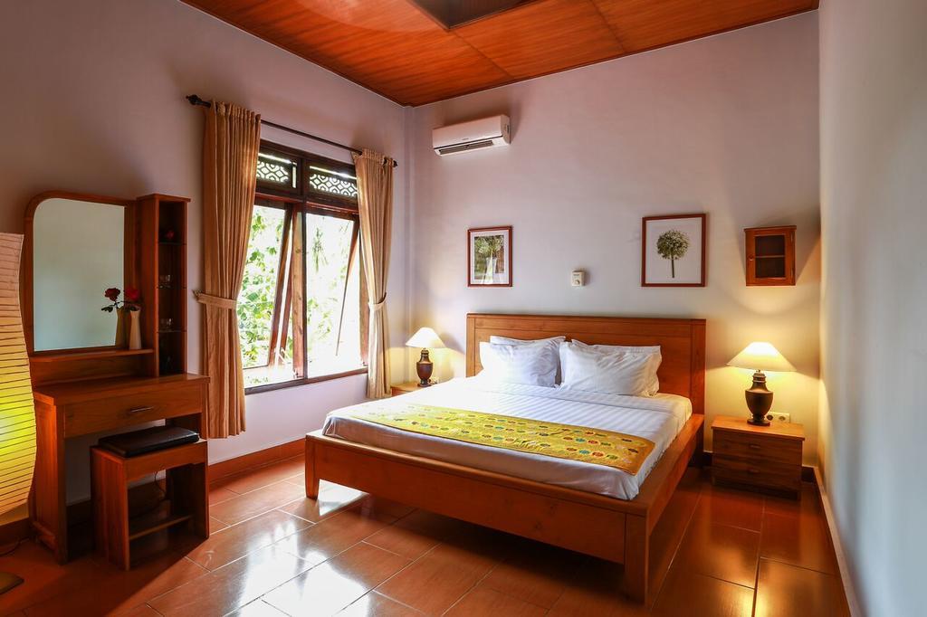 Villa Maryadi Lovina  Exterior photo